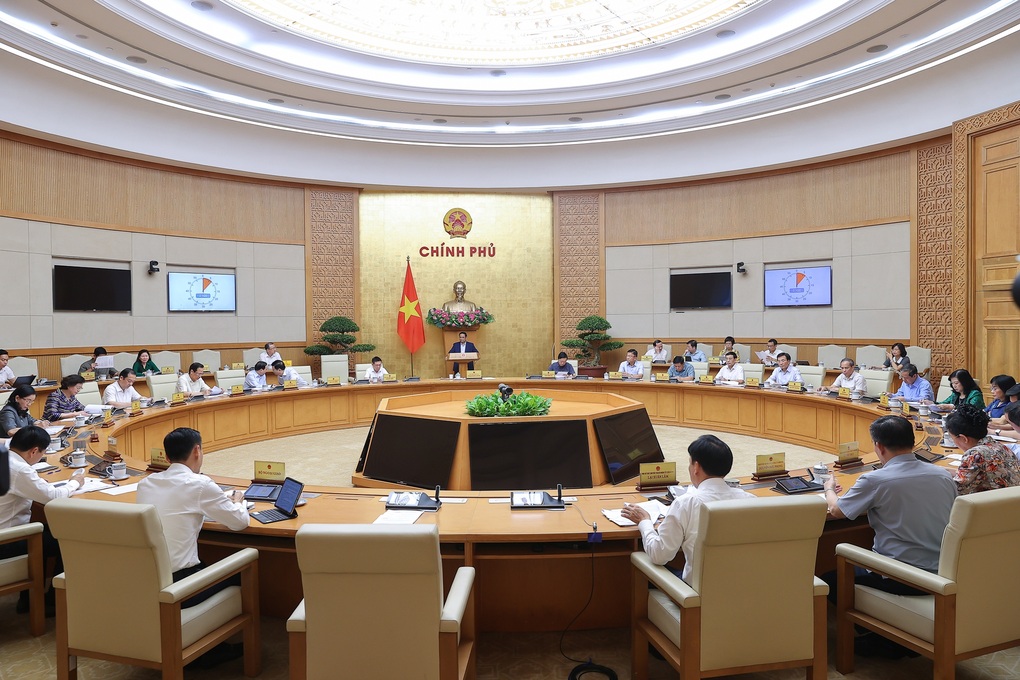 Hơn 94.000 người nghỉ việc sau sáp nhập, 50.000 người đã nhận tiền chi trả - 2 Hơn 94.000 người nghỉ việc sau sáp nhập, 50.000 người đã nhận tiền chi trả - 2