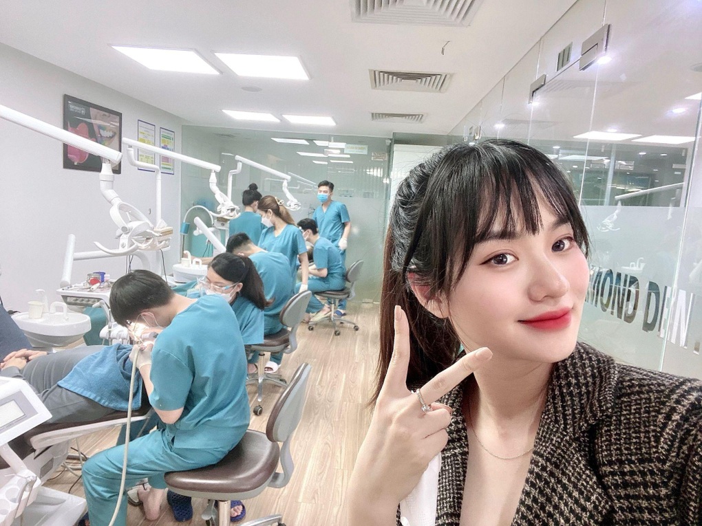 CEO của viện thẩm mỹ Diamond Dental Care chia sẻ bí quyết để có hàm răng sáng, khỏe - 4 CEO của viện thẩm mỹ Diamond Dental Care chia sẻ bí quyết để có hàm răng sáng, khỏe - 4