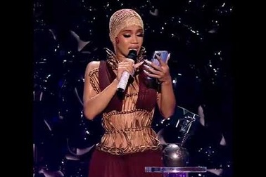 Saweetie giành giải MTV