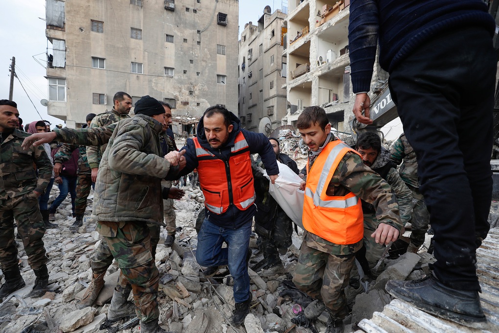 Hơn 7.800 người chết do động đất ở Thổ Nhĩ Kỳ-Syria - 1 Hơn 7.800 người chết do động đất ở Thổ Nhĩ Kỳ-Syria - 1