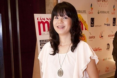 Nhà báo - MC Diễm Quỳnh: “Nếu phải chọn, tôi sẽ hy sinh tất cả để giữ lấy gia đình”