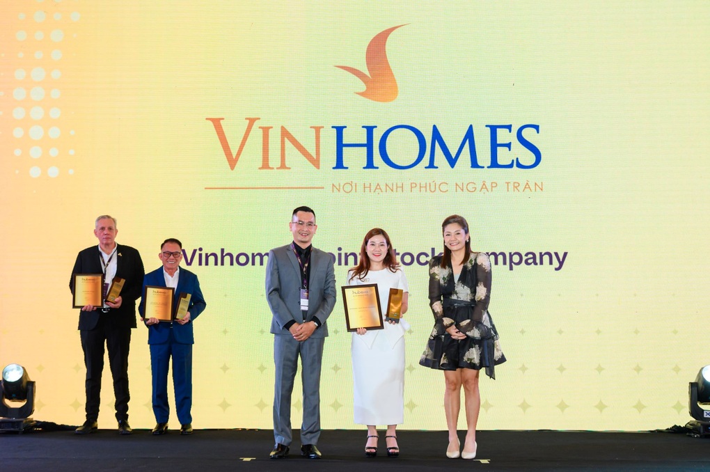 Vinhomes lần thứ 10 được Hubexo Asia Awards vinh danh là chủ đầu tư hàng đầu - 1 Vinhomes lần thứ 10 được Hubexo Asia Awards vinh danh là chủ đầu tư hàng đầu