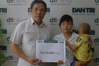 Hơn 54 triệu đồng đến với hai đứa trẻ bệnh tật đáng thương