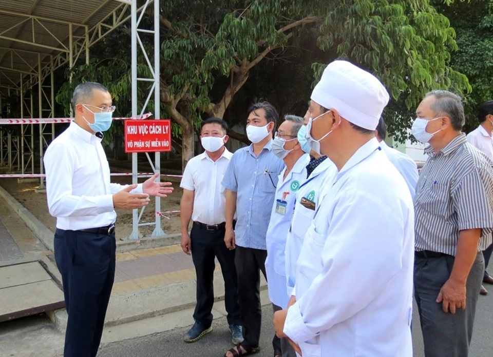 Phú Yên: 20 người trở về từ Bệnh viện Đà Nẵng nhưng không khai báo y tế - 1 Phú Yên: 20 người trở về từ Bệnh viện Đà Nẵng nhưng không khai báo y tế - 1