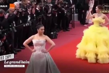 Araya Hargate kiêu sa trên thảm đỏ