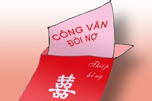 Đằng sau một cánh… thiệp hồng!