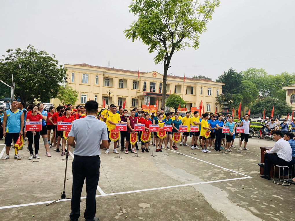Tràng Phục Linh PLUS phối hợp tổ chức giải bóng chuyền hơi tại Vĩnh Phúc - 1 Tràng Phục Linh PLUS phối hợp tổ chức giải bóng chuyền hơi tại Vĩnh Phúc - 1