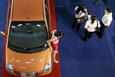 Thị trường ôtô trong nước tháng 1: “Thê thảm”