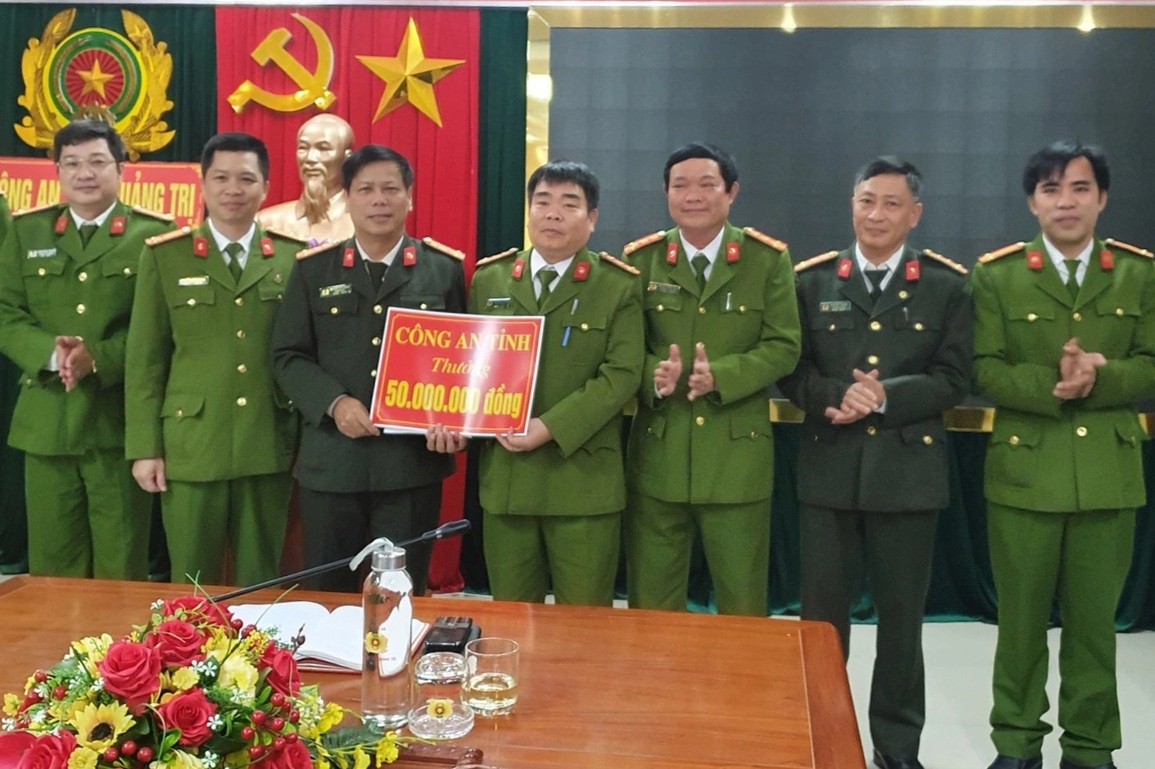 Bất ngờ về chân tướng nghi phạm giết người, phi tang thi thể dưới sông - 2 Bất ngờ về chân tướng nghi phạm giết người, phi tang thi thể dưới sông - 2