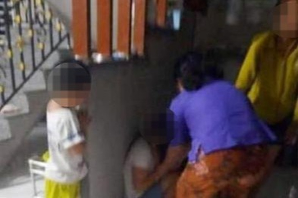 5 người lẻn vào khu đang bị phong tỏa để... đánh ghen - 1 5 người lẻn vào khu đang bị phong tỏa để... đánh ghen - 1