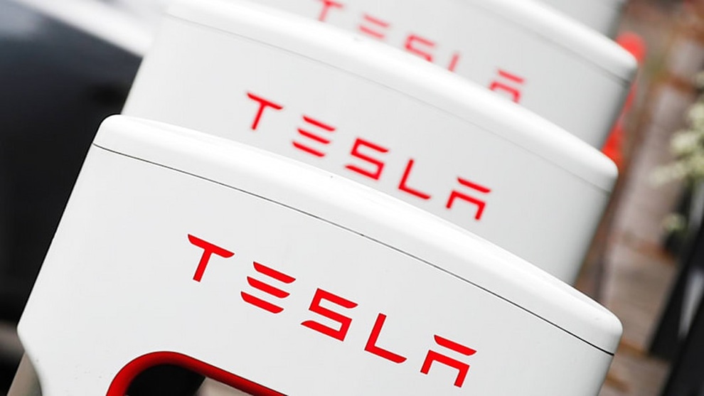 Hãng xe điện Tesla gia nhập câu lạc bộ nghìn tỷ trên sàn chứng khoán Mỹ - 1 Hãng xe điện Tesla gia nhập câu lạc bộ nghìn tỷ trên sàn chứng khoán Mỹ - 1