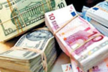 Lợi, hại từ biến động ngoại tệ