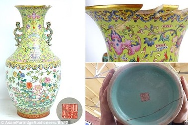 Bình gốm để đựng gậy suốt 40 năm bỗng tăng giá 550 lần