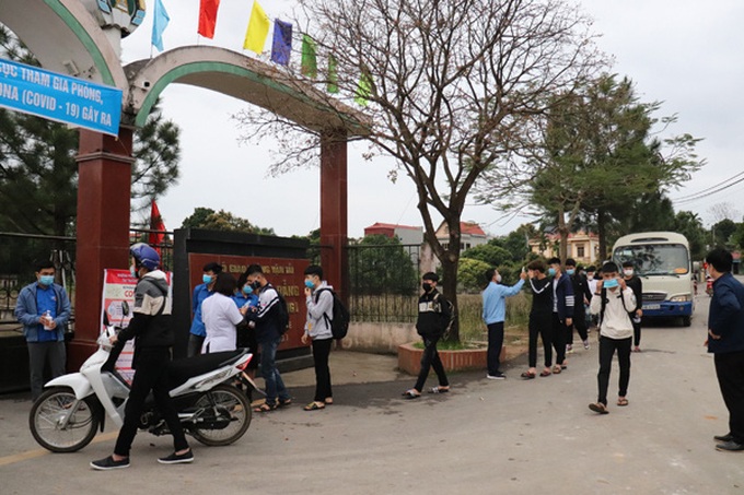 Cân nhắc việc cho sinh viên trở lại Hà Nội học từ ngày 15/3 - Ảnh 1. Cân nhắc việc cho sinh viên trở lại Hà Nội học từ ngày 15/3 - Ảnh 1.