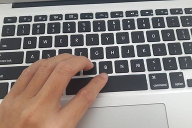 Vô lý - vô tình trong quyết định đuổi học học sinh vì  "nói xấu" giáo viên