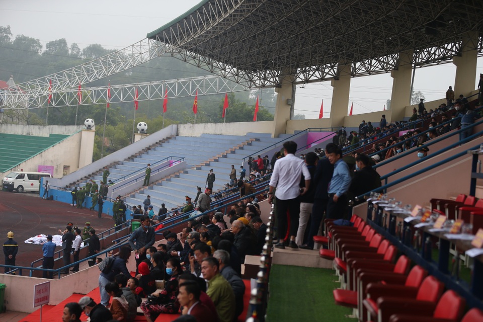Bố mẹ Quang Hải tiếp lửa đội tuyển Việt Nam - 9 Bố mẹ Quang Hải tiếp lửa đội tuyển Việt Nam - 9