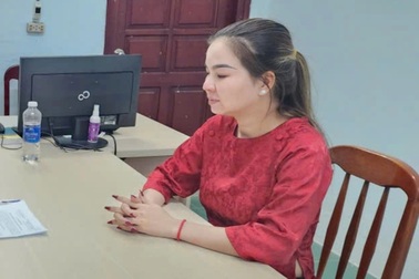 Nữ thầy cúng xinh đẹp với chiêu lừa "làm lễ để trúng số độc đắc"