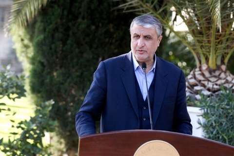 Iran tuyên bố sẵn sàng pha loãng uranium nếu được dỡ trừng phạt