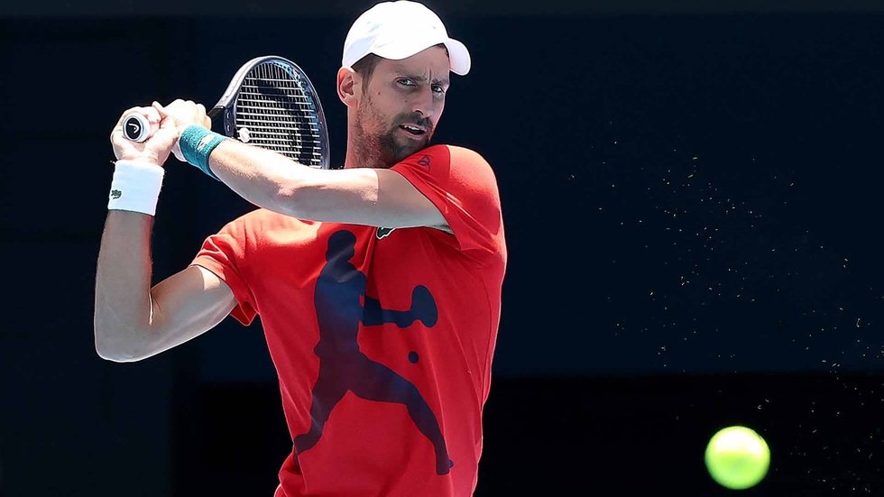 Chuyên gia: Alcaraz sẽ vượt qua Djokovic ở Australian Open 2024 - 5 Chuyên gia: Alcaraz sẽ vượt qua Djokovic ở Australian Open 2024 - 5