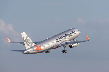 Hoa, chocolate đã nhàm chán, sao không tặng nhau một chuyến đi du lịch dịp Valentine?