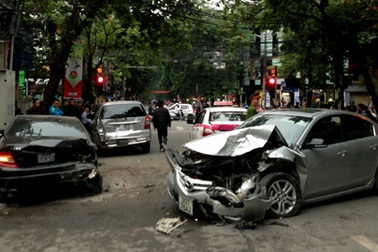 Hà Nội: Tạm giữ hình sự tài xế “xe điên” trên đường Bà Triệu