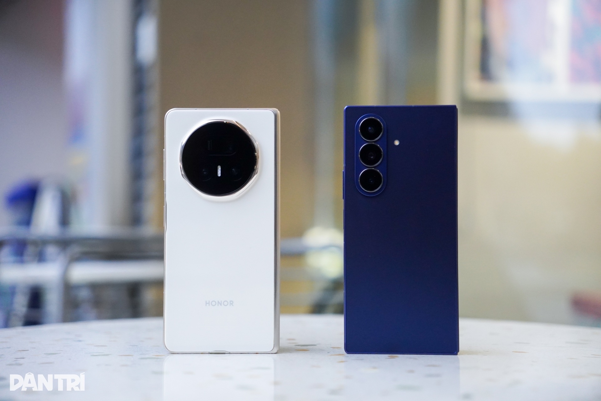 Honor Magic V5 vs Samsung Galaxy Z Fold7: Telefon pintar boleh lipat manakah yang sesuai? - 53 Honor Magic V5 đối đầu Samsung Galaxy Z Fold7: Smartphone gập nào phù hợp? - 53