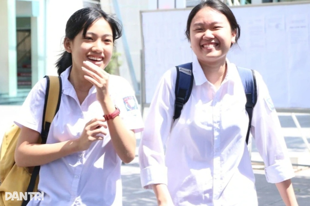 9,65 điểm/môn vẫn trượt sư phạm: Mình giỏi nhưng nhiều người còn giỏi hơn - 1 9,65 điểm/môn vẫn trượt sư phạm: Mình giỏi nhưng nhiều người còn giỏi hơn - 1