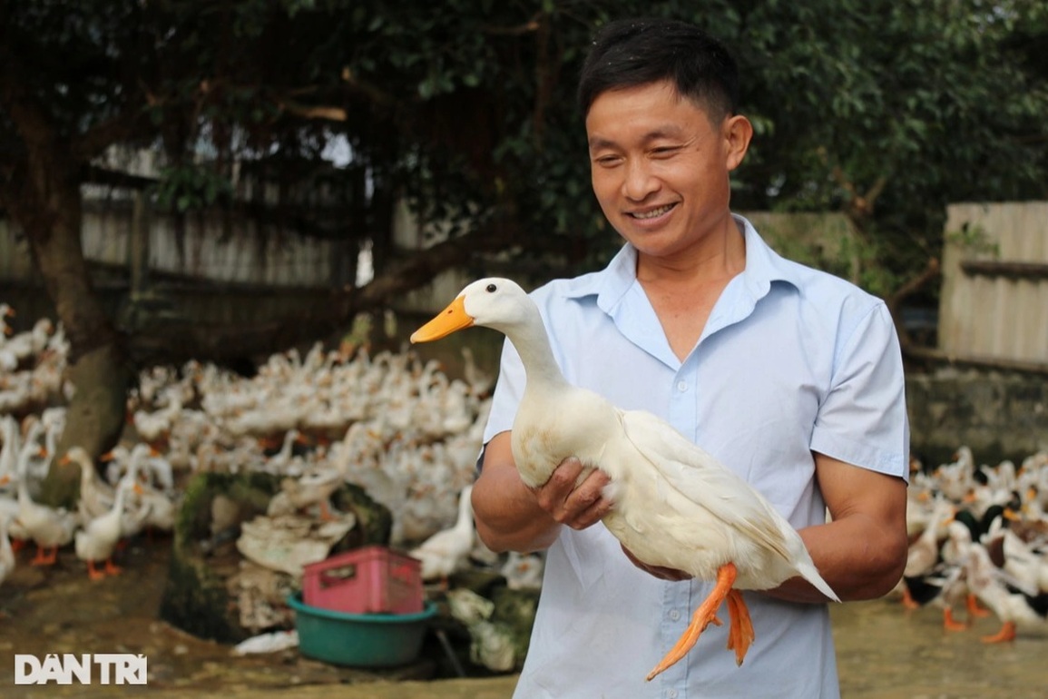 Vượt qua mặc cảm tù tội, trở thành ông chủ trang trại giàu có - 1 Vượt qua mặc cảm tù tội, trở thành ông chủ trang trại giàu có - 1