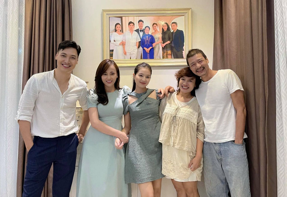 Mạnh Trường, Phương Oanh Hương vị tình thân khóc nức nở vì sao? - 2 Mạnh Trường, Phương Oanh Hương vị tình thân khóc nức nở vì sao? - 2