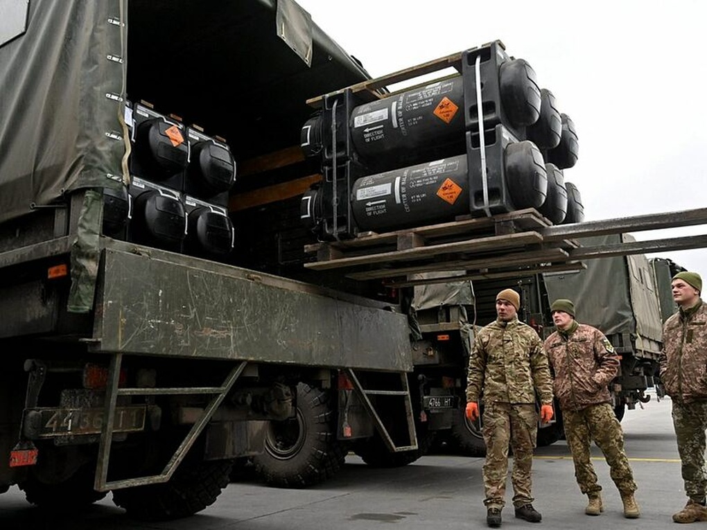 Nga cảnh báo số phận vũ khí phương Tây chuyển cho Ukraine - 1 Nga cảnh báo số phận vũ khí phương Tây chuyển cho Ukraine - 1