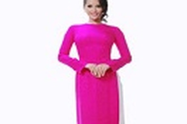 Đại Ánh Vương đồng hành cùng Hoa khôi Lại Hương Thảo đến cuộc thi Hoa hậu Siêu Quốc Gia