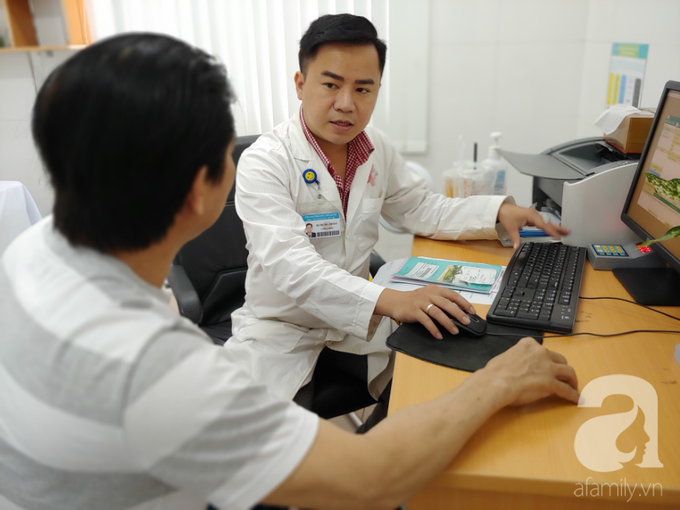bác sĩ tiết lộ: Ngồi lì trong văn phòng, nghiện xông hơi có thể gây vô sinh ở nam giới - Ảnh 2. bác sĩ tiết lộ: Ngồi lì trong văn phòng, nghiện xông hơi có thể gây vô sinh ở nam giới - Ảnh 2.