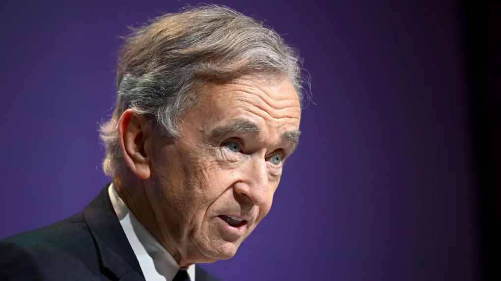 Tỷ phú thời trang mất vị trí giàu thứ 2 thế giới - 1