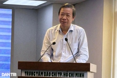 Phó giám đốc Sở Y tế TPHCM: "Nhiều phóng viên hỏi những câu rất thách thức"