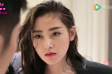 Trương Thiên Ái đẹp ma mị trong buổi chụp hình