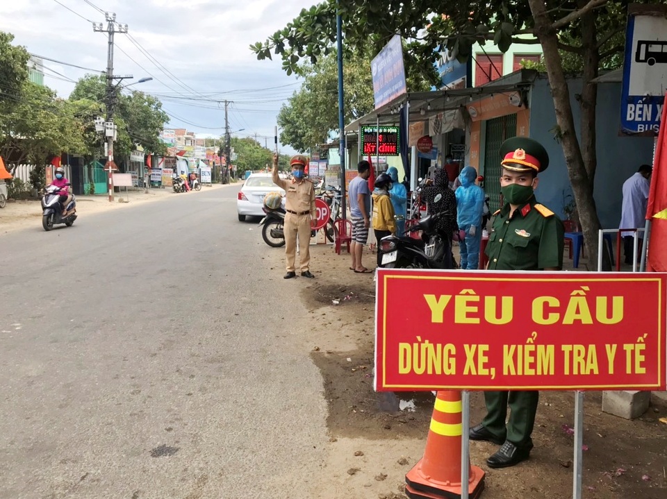 Hành trình đi lại phức tạp của 9 ca bệnh Covid-19 mới ở Quảng Nam - 1 Hành trình đi lại phức tạp của 9 ca bệnh Covid-19 mới ở Quảng Nam - 1