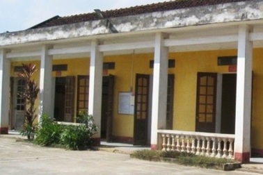 Khai trừ Đảng, buộc thôi việc nguyên Chủ tịch MTTQ làm nữ sinh mang bầu