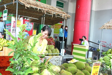 Lễ hội trái cây “khủng” tại siêu thị Big C