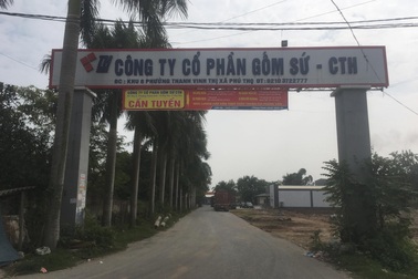 Ai đã cung cấp dầu thải cho 3 đối tượng chở đi đổ trộm?