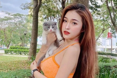 Hot girl 2K sở hữu thân hình bốc lửa: "Sexy không phải hư hỏng"
