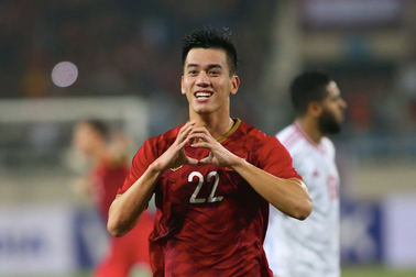 HLV Troussier và bài toán tìm người thay Tiến Linh, Quế Ngọc Hải