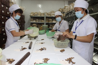 Thuốc Y học Cổ truyền đang ngày càng lép vế trước tân dược