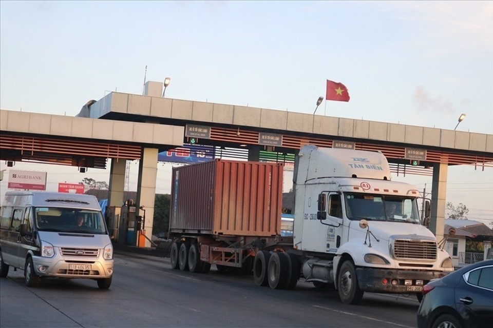 Dự án BOT: Đã sai phạm ngàn tỉ, lại “ngửa tay” xin tăng giá - 1 Dự án BOT: Đã sai phạm ngàn tỉ, lại “ngửa tay” xin tăng giá - 1