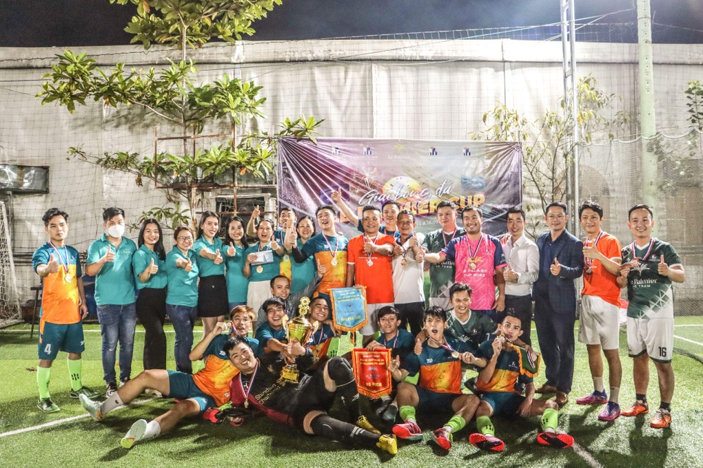 Đông Tây Group tổ chức giải bóng đá lần thứ 5 - Le Palmier Cup 2022 - 5 Đông Tây Group tổ chức giải bóng đá lần thứ 5 - Le Palmier Cup 2022 - 5