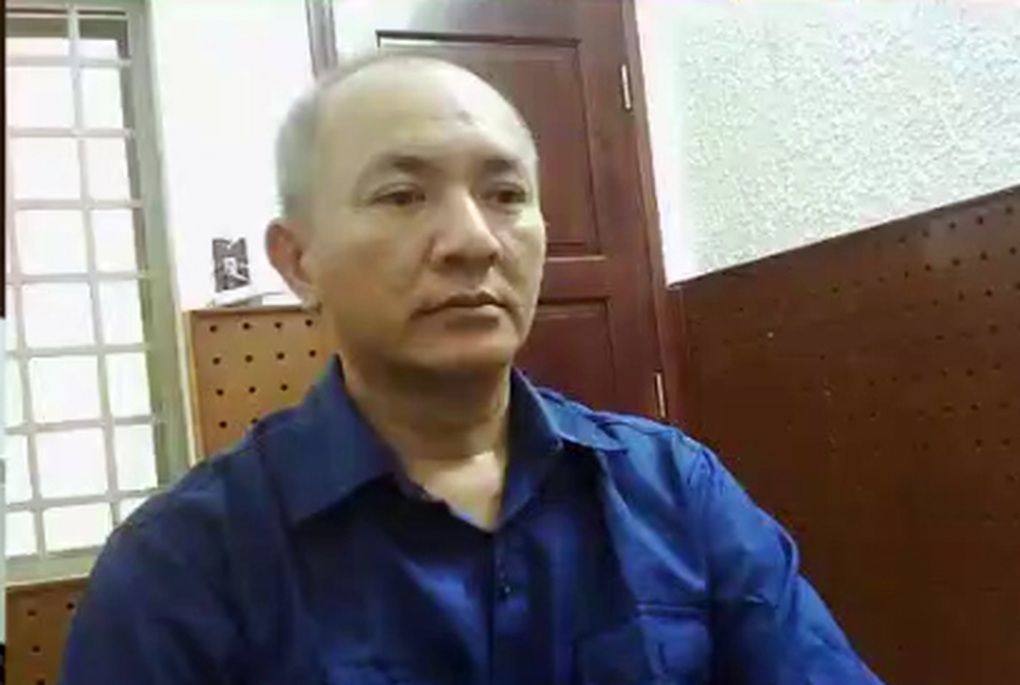 Hai băng giang hồ khiến tiểu thương ở TPHCM sợ hãi bị triệt phá - 2 Hai băng giang hồ khiến tiểu thương ở TPHCM sợ hãi bị triệt phá - 2