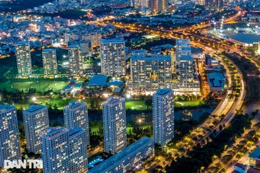 Chủ khu đô thị "nhà giàu" Phú Mỹ Hưng lãi khủng, vượt Novaland, Nam Long