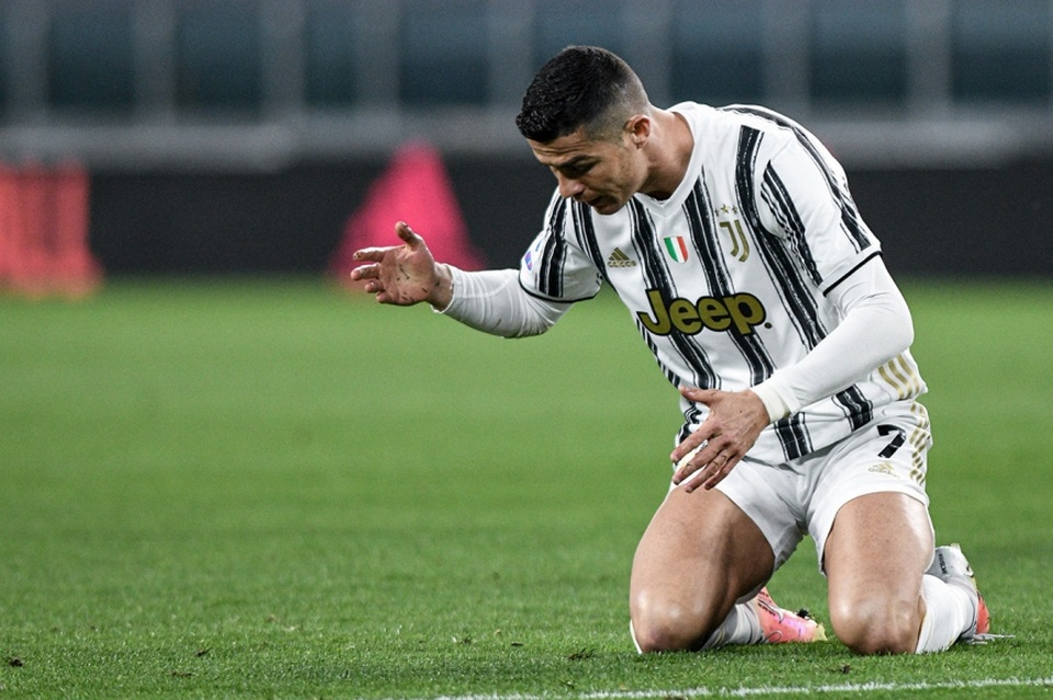 Bị vùi dập tơi tả, C.Ronaldo vẫn... đắt khách - 1 Bị vùi dập tơi tả, C.Ronaldo vẫn... đắt khách - 1