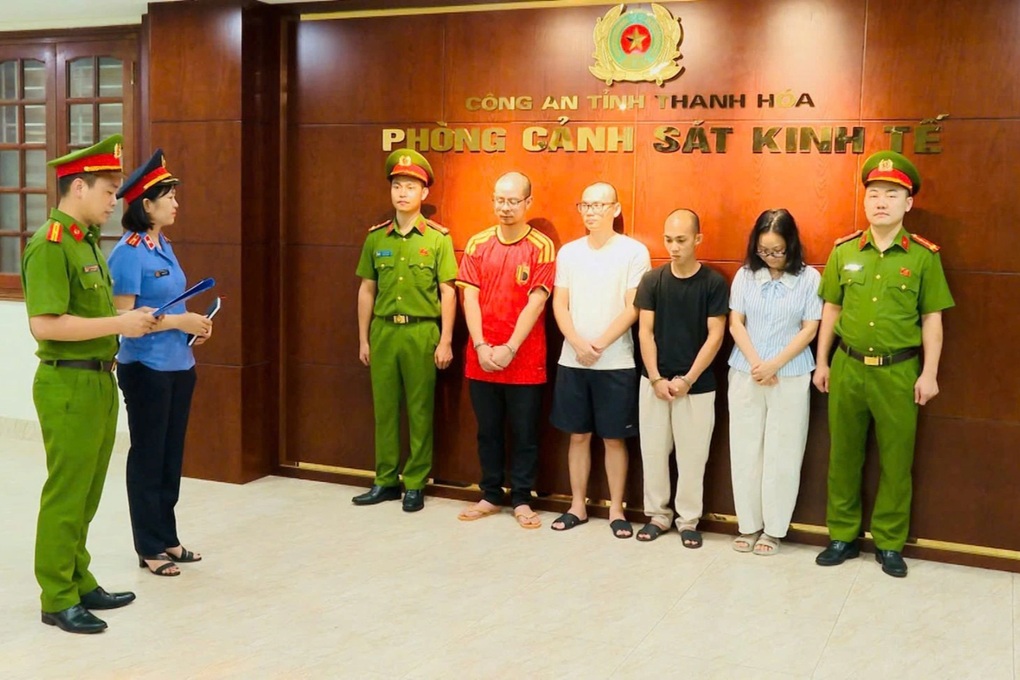 Bóc gỡ đường dây buôn lậu xe điện từ nước ngoài vào Việt Nam - 1