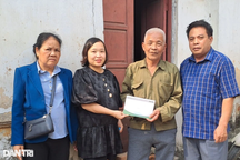 Trao quà của Bộ LĐ-TB&XH tới 30 hoàn cảnh khó khăn