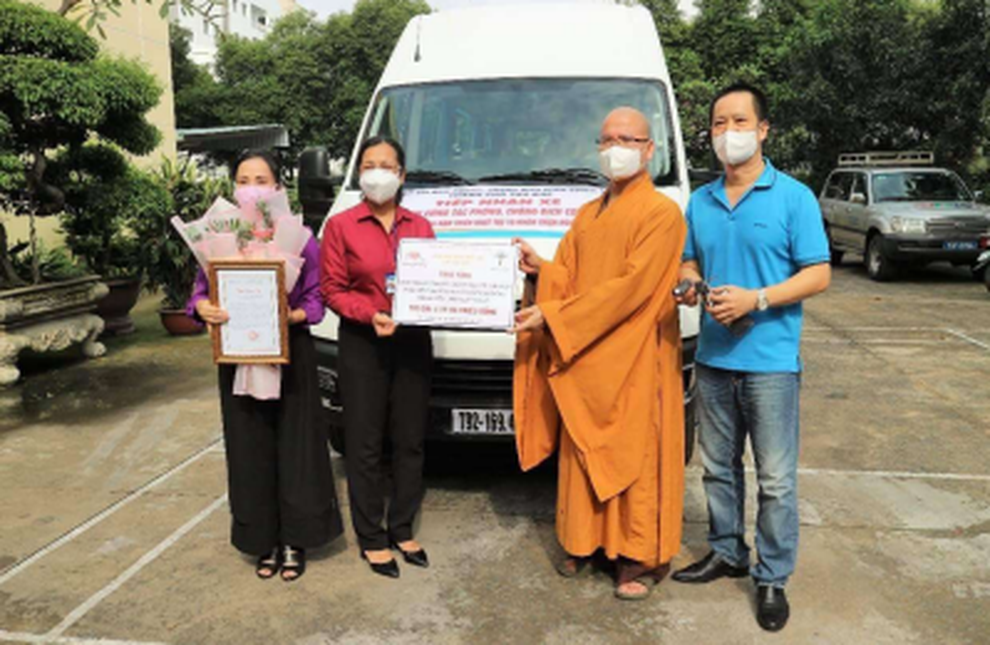Chung sức đồng lòng đẩy lùi dịch bệnh Covid-19 - 6 Chung sức đồng lòng đẩy lùi dịch bệnh Covid-19 - 6